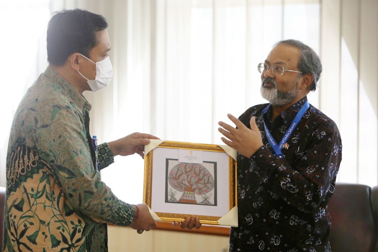 podiumnews.com-Ditjen Bimas Hindu Dorong Penguatan Kerja Sama Pendidikan dan Penelitian dengan India